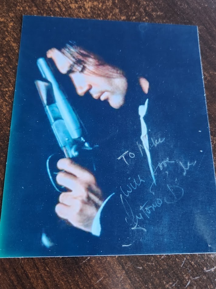 Antonio Banderas Signed 4.5×5.5 Autographed Photo