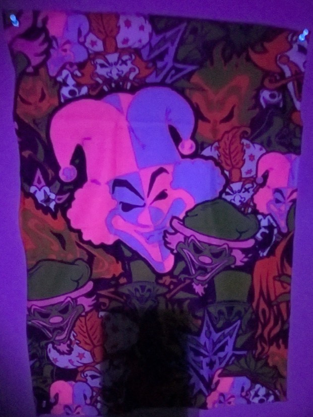Insane Clown Posse ISP Joker Cards 20″ x 27″ Blacklight Flag/ Banner/Wall Art