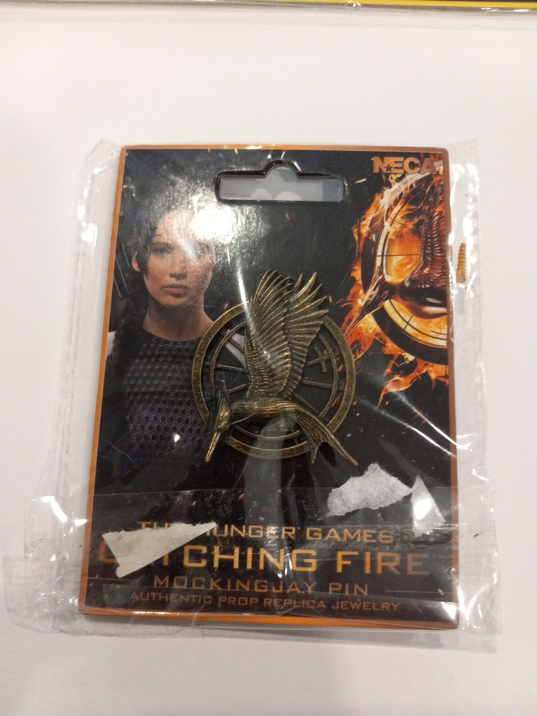 The Hunger Games – Catching Fire Mockingjay Tributes 5 Pin Set – by NECA – NEW!