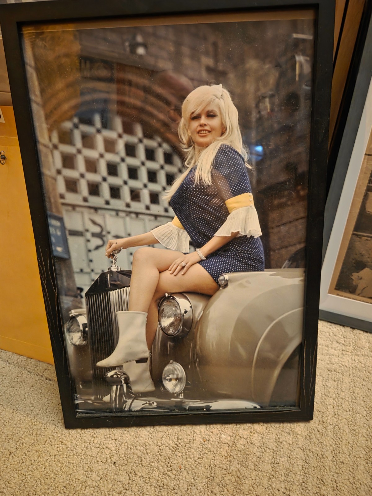 Jayne Mansfield Very Rare 1967 England on Rolls Royce at Leed’s Prison
