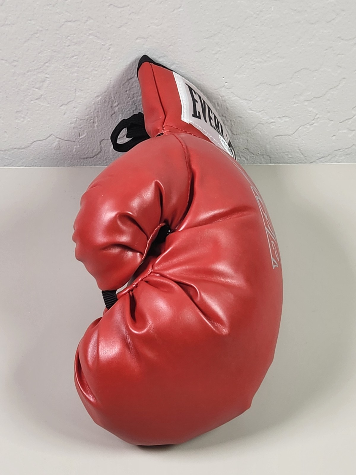 JSA Dolph Lundgren Signed Red Everlast Boxing Glove I Must Break You! Rocky IV B
