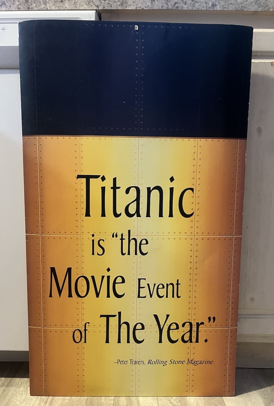 1998 Titanic Movie Leonardo DiCaprio Boat Stack Promotional 3-D Cardboard RARE