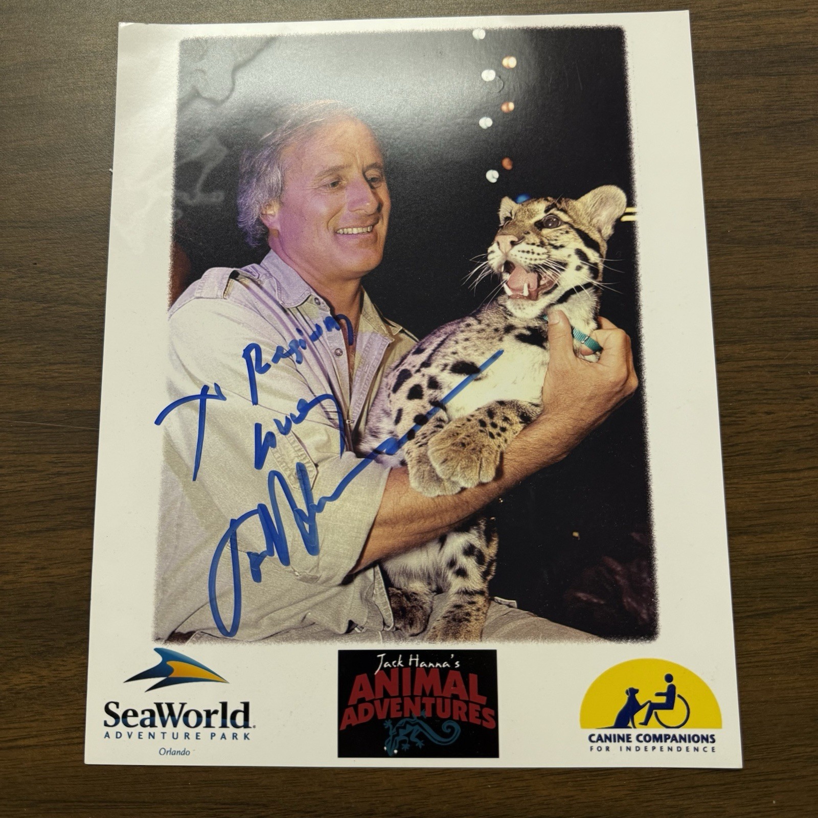 Jack Hanna Signed/Autographed Photo Holding Leopard Seaworld Wildlife Protection