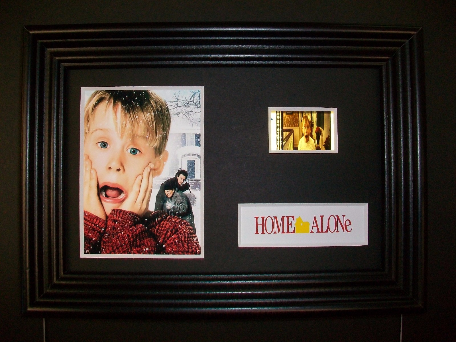 HOME ALONE Framed Movie Film Cell Memorabilia Compliments poster dvd book