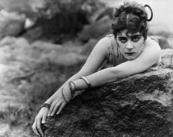 THEDA BARA – Silent Screen Star – 5 x 7 inch Photo Print