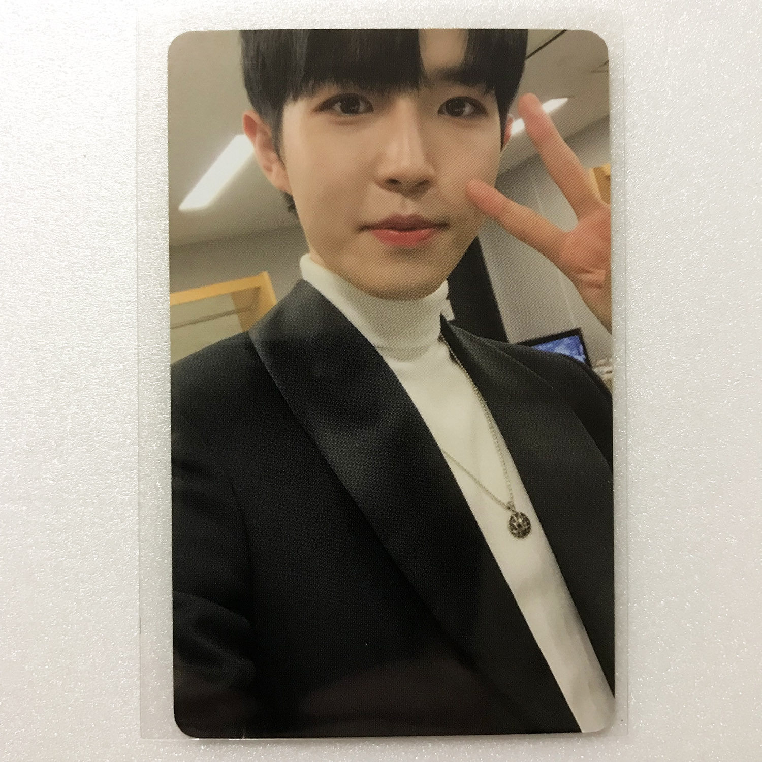 Wanna One Winter Pop Up Store Official + Wanna One Promotional Photocard
