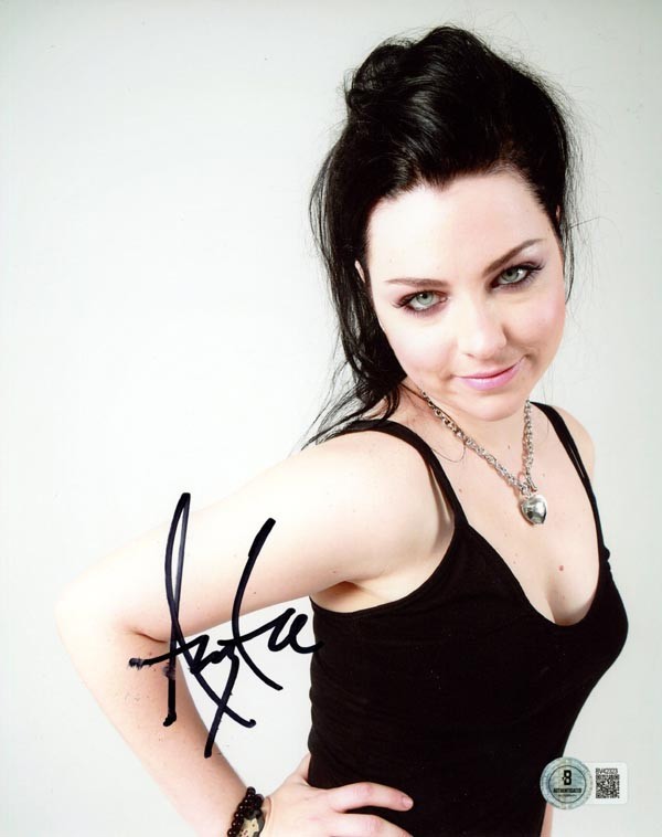 AMY LEE SIGNED AUTOGRAPHED 8×10 PHOTO LEAD SINGER EVANESCENCE RARE BECKETT BAS