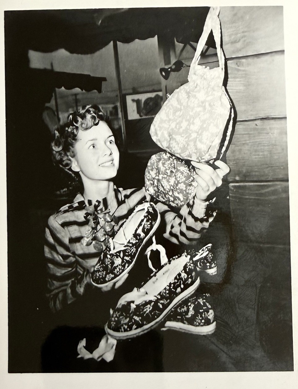 1950s Debbie Reynolds MGM Actress Publicity Fan Photo