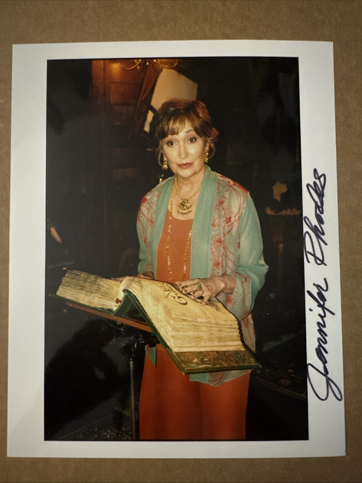 JENNIFER RHODES Signed 8×10 Autographed SIGNED 8×10 Photo PENNY ‘GRAMS’ CHARMED