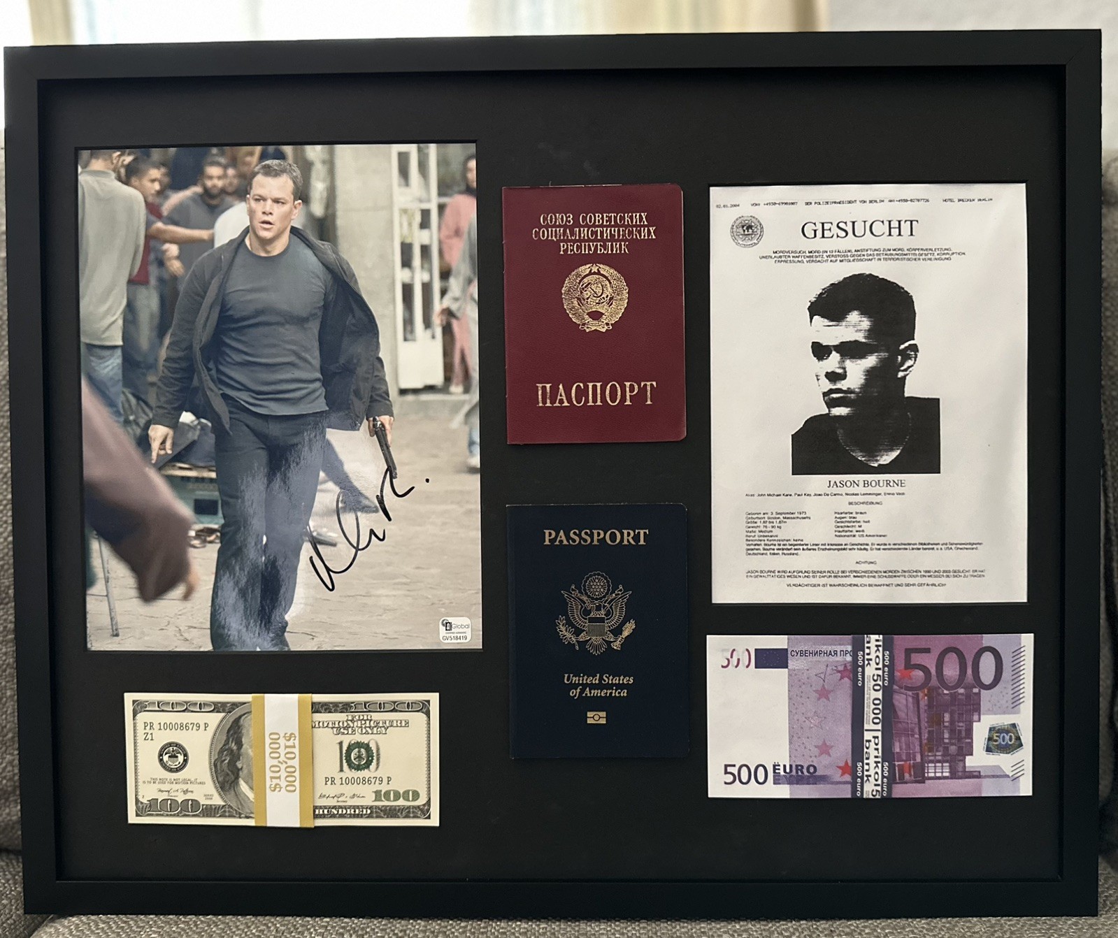 MATT DAMON SIGNED 16×20 FRAMED JASON BOURNE FILM DISPLAY W/ GLOBAL CERTIFIED COA