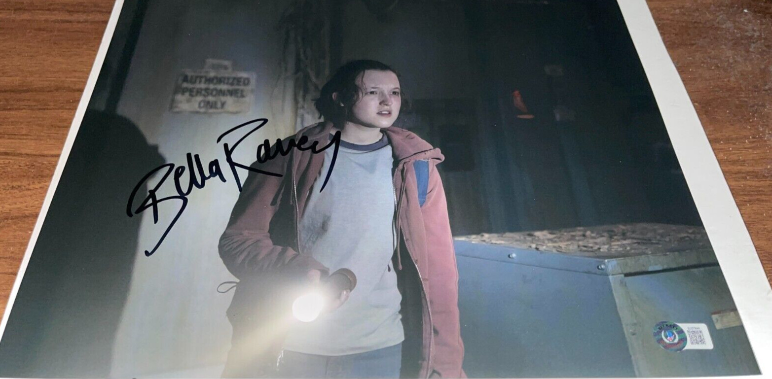 Bella Ramsey The Last Of Us Ellie Autographed Signed 11×14 Photo Beckett 2