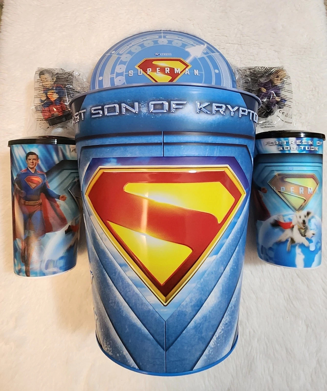 Superman 2025 Movie Regal EXCLUSIVE Popcorn Bucket Tin w/ Lid cups toppers NEW