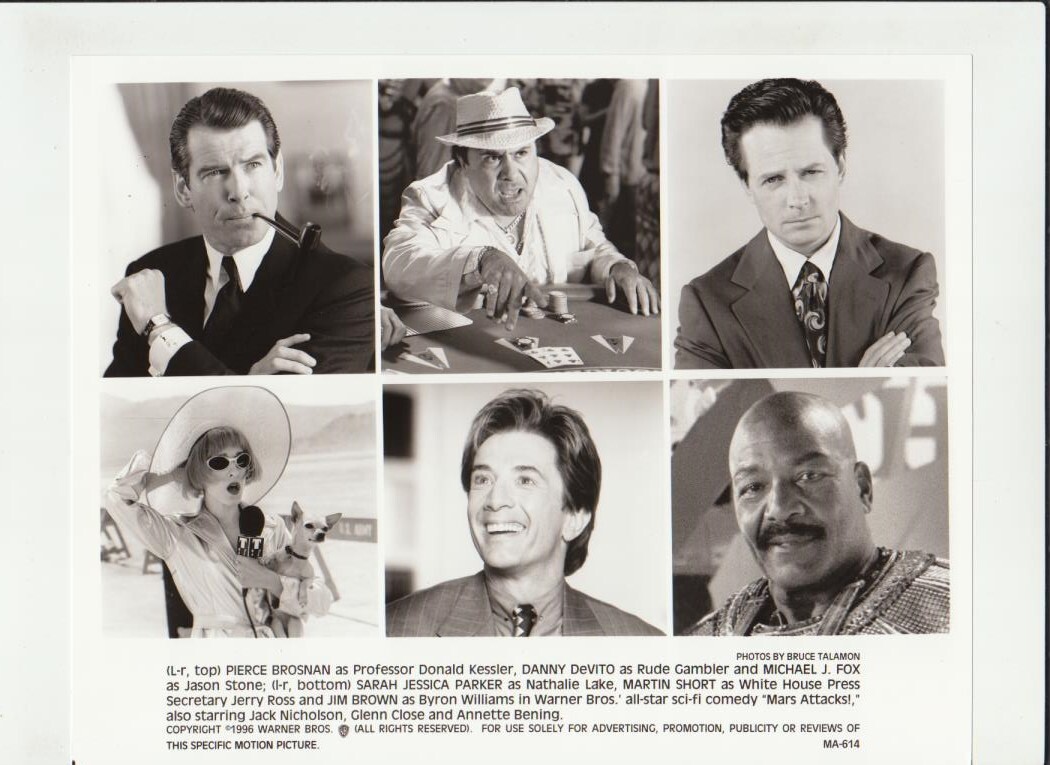 MARS ATTACKS – MOVIE- 18 ORIGINAL PUBLICITY PHOTOS-SEE ALL SCANS 1996