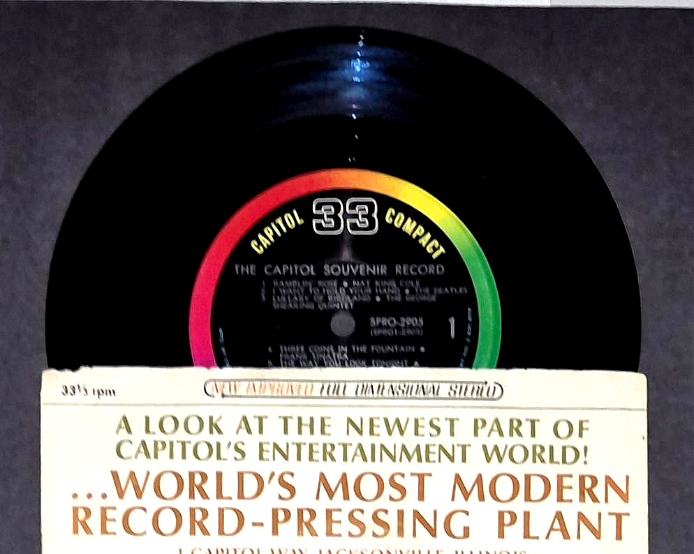 BEATLES MEGA RARE NM 1965 CAPITOL SOUVENIR RECORD COMPACT 33 SPRO-2905 W/SLEEVE
