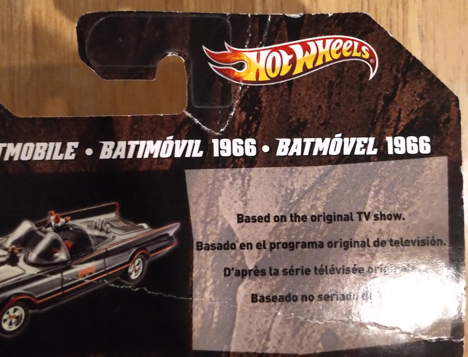 HOT WHEELS BATMOBILE 1966 DESIGN, BATMAN, X4033, SOME CARDBOARD DAMAGE, NEW
