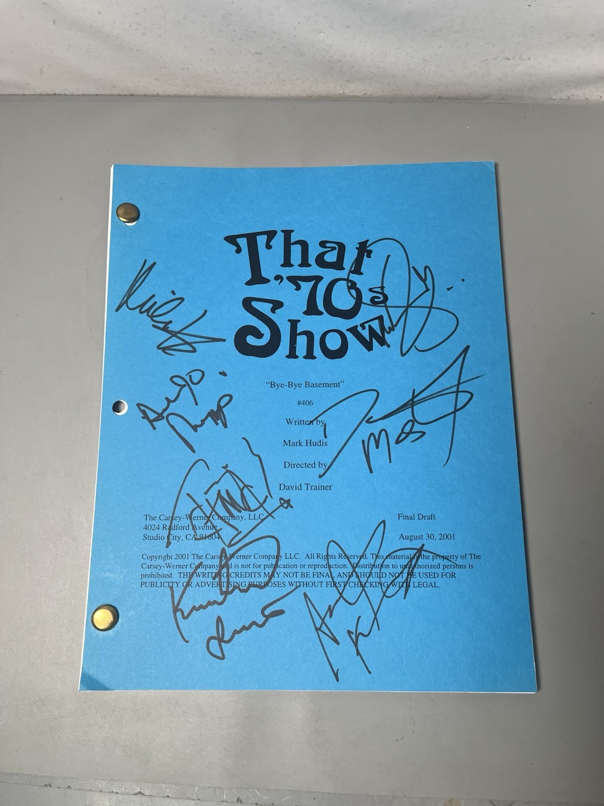 That 70’s Show Cast Signed TV Script “Bye-Bye Basement” Season 4 Episode 5