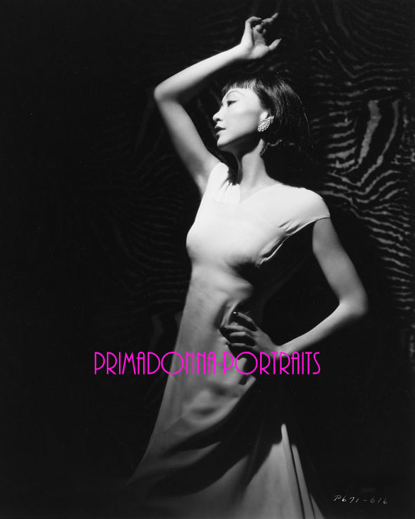 ANNA MAY WONG 8X10 Lab Photo B&W Sexy Simple Glamour Gown, Elegant Portrait
