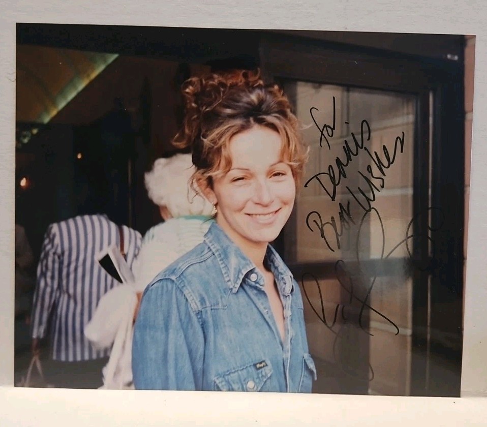Jennifer Grey signed 8×10. Actress dirty dancing, ferris bueller