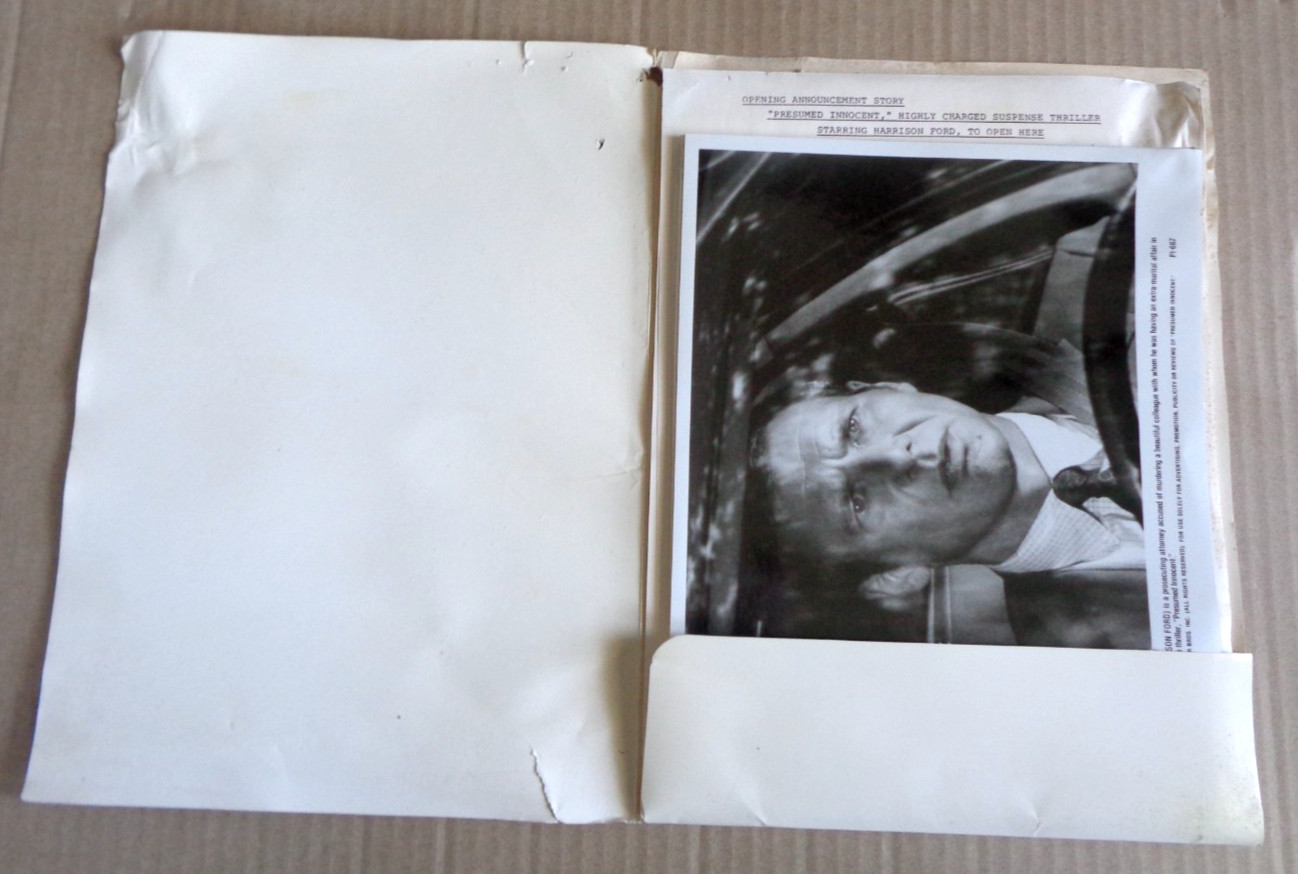Presumed Innocent 1990 press kit w/16 photos Harrison Ford Raul Julia