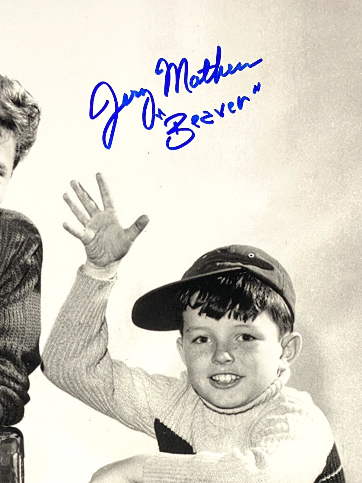 Leave It to Beaver Tony Dow & Jerry Mathers Signed 11×14 Photograph – JSA