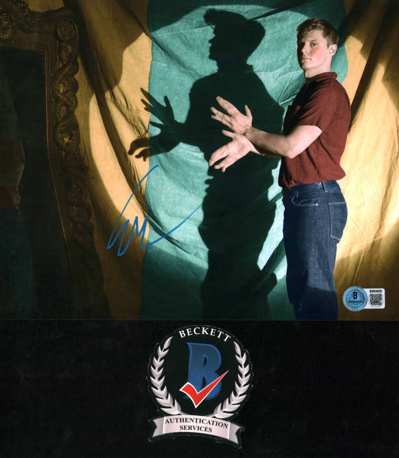 Evan Peters Signed American Horror Story Freak Show 8×10 Photo BAS COA