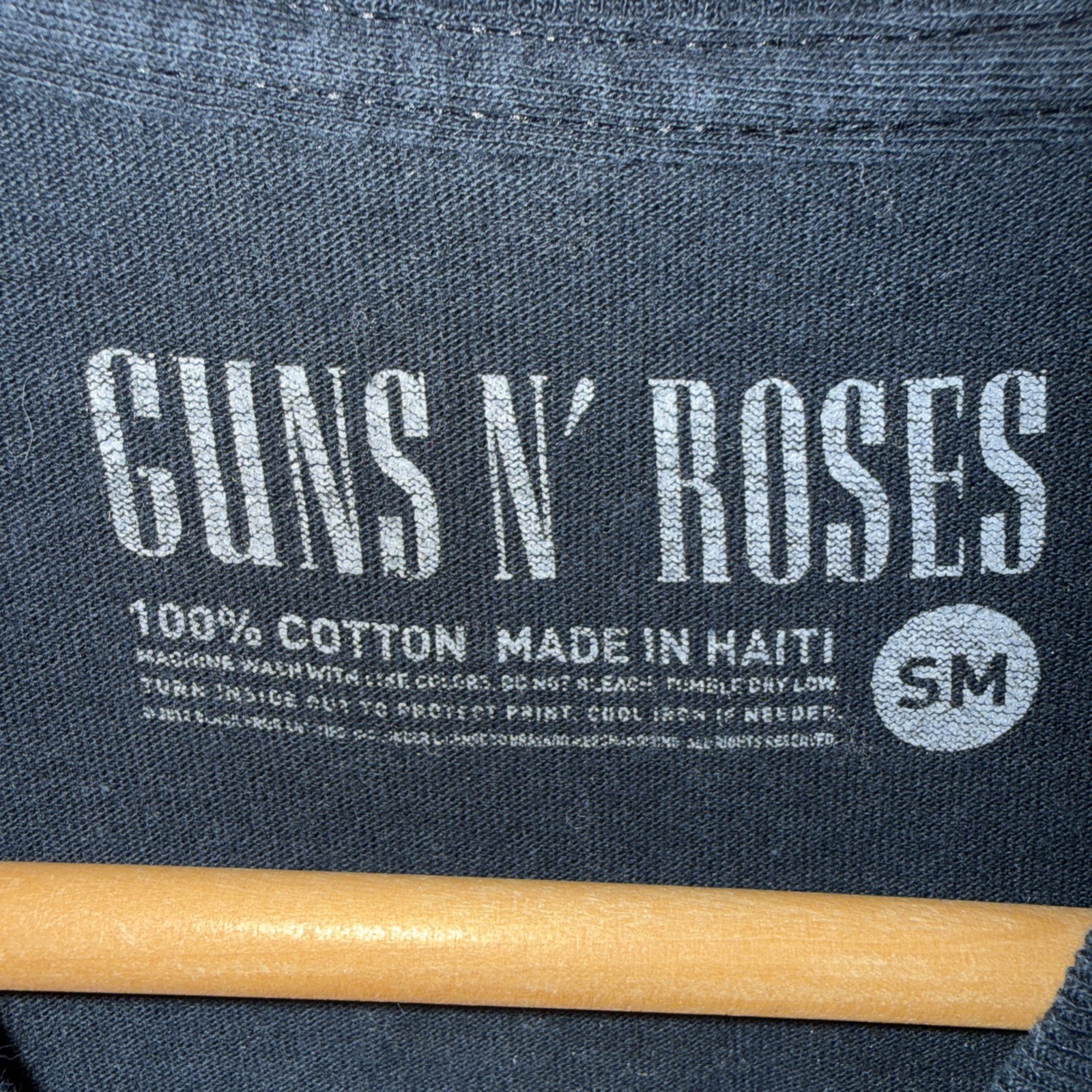 Guns N’ Roses 2016 Concert Tour T-Shirt Double Side Size Small S 100% Cotton GUC