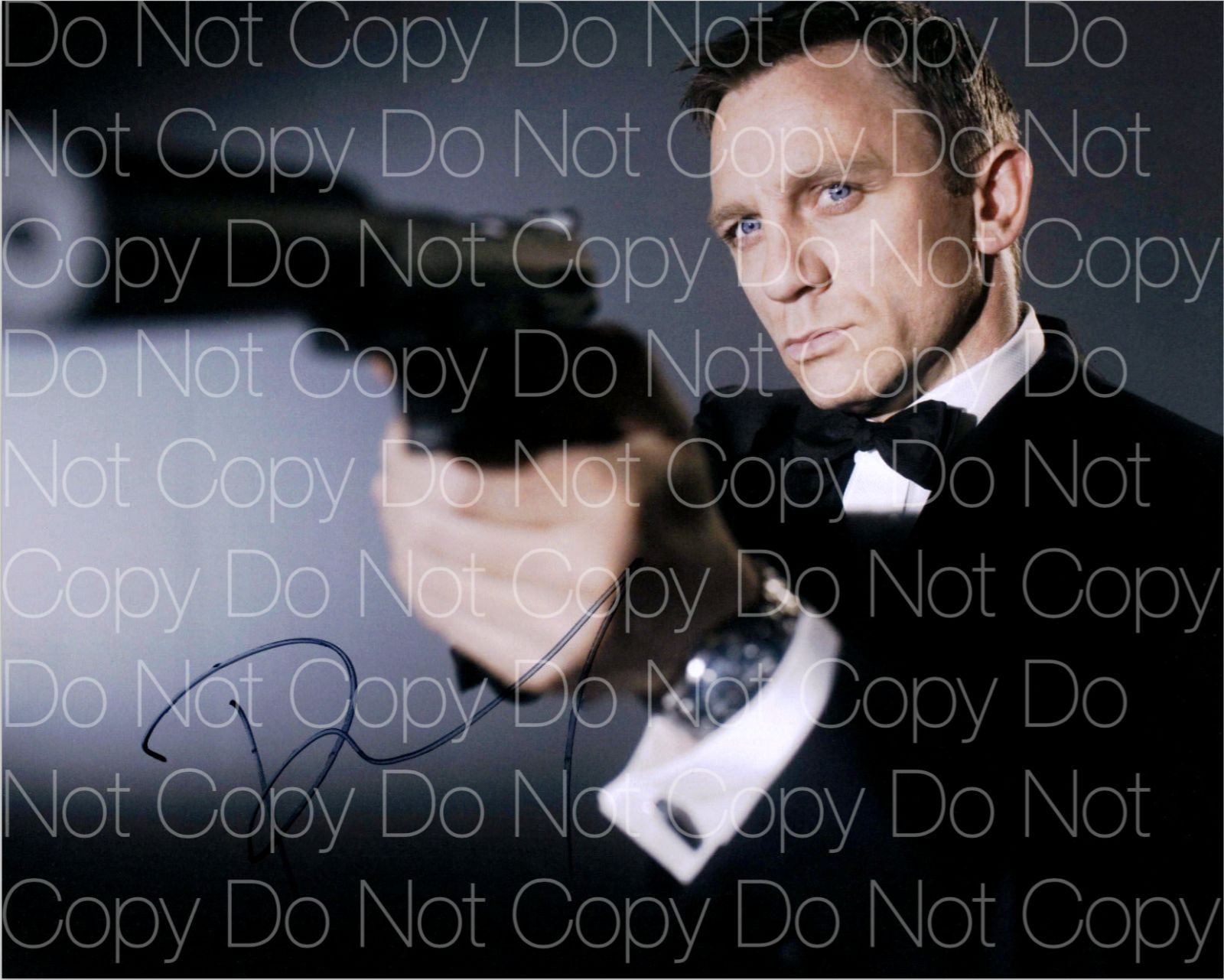 Daniel Craig signed James Bond 007 Royale 8X10 photo picture poster autograph RP