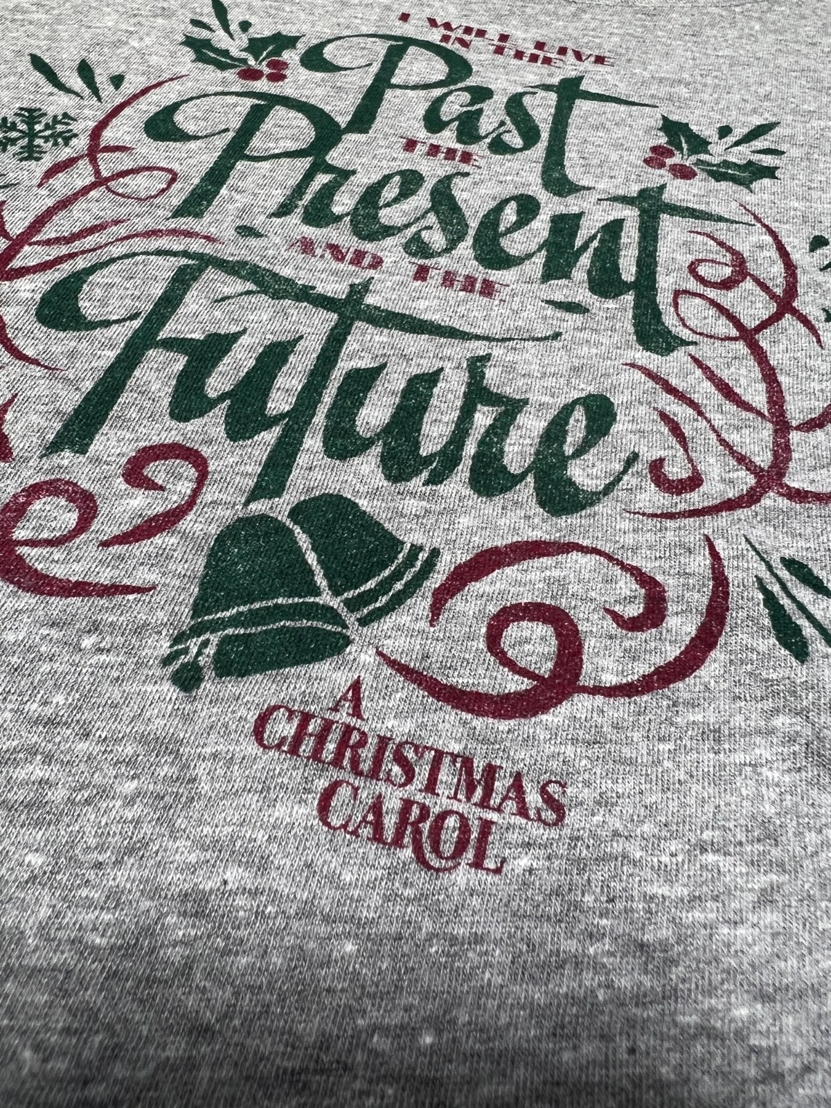A CHRISTMAS CAROL on BROADWAY The Musical WOMAN PAST PRESENT FUTURE DOLMAN TEE