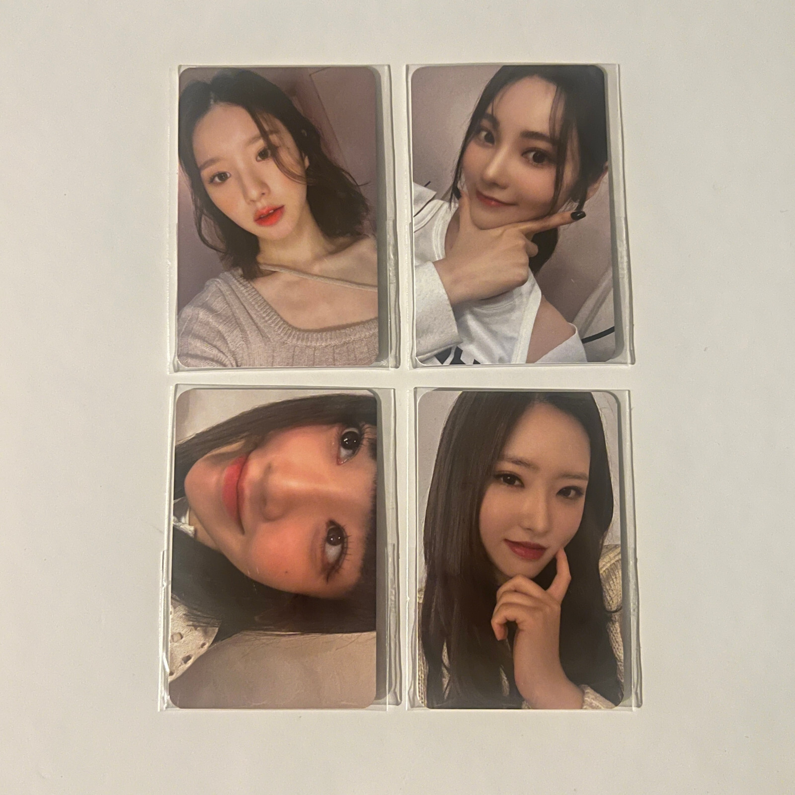 LOONA Seasons Greetings 2023 Fansign Benefit POB Round 1 Photocard Everline