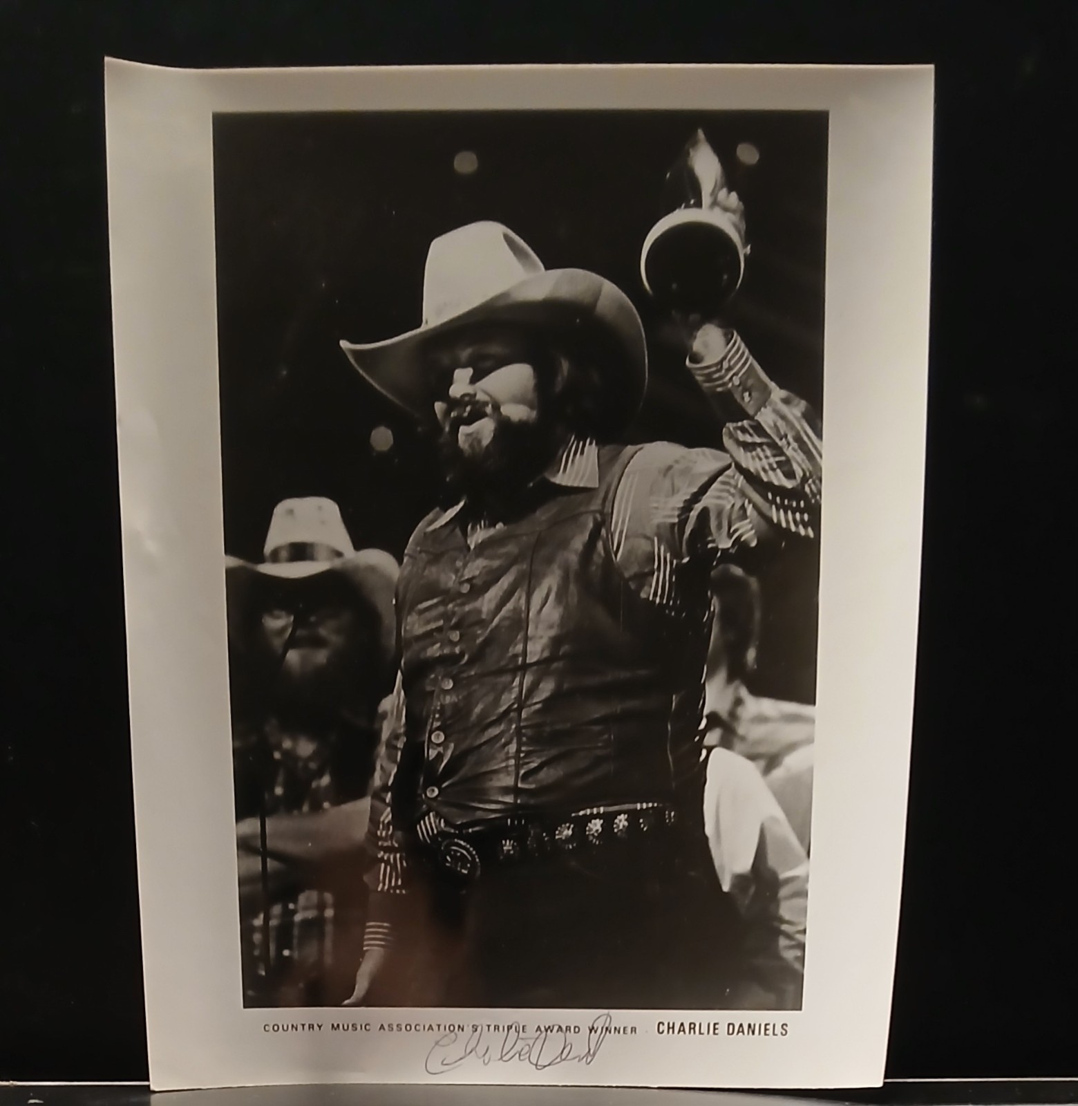 CHARLIE DANIELS 8X10 AUTOGRAPHED PHOTO
