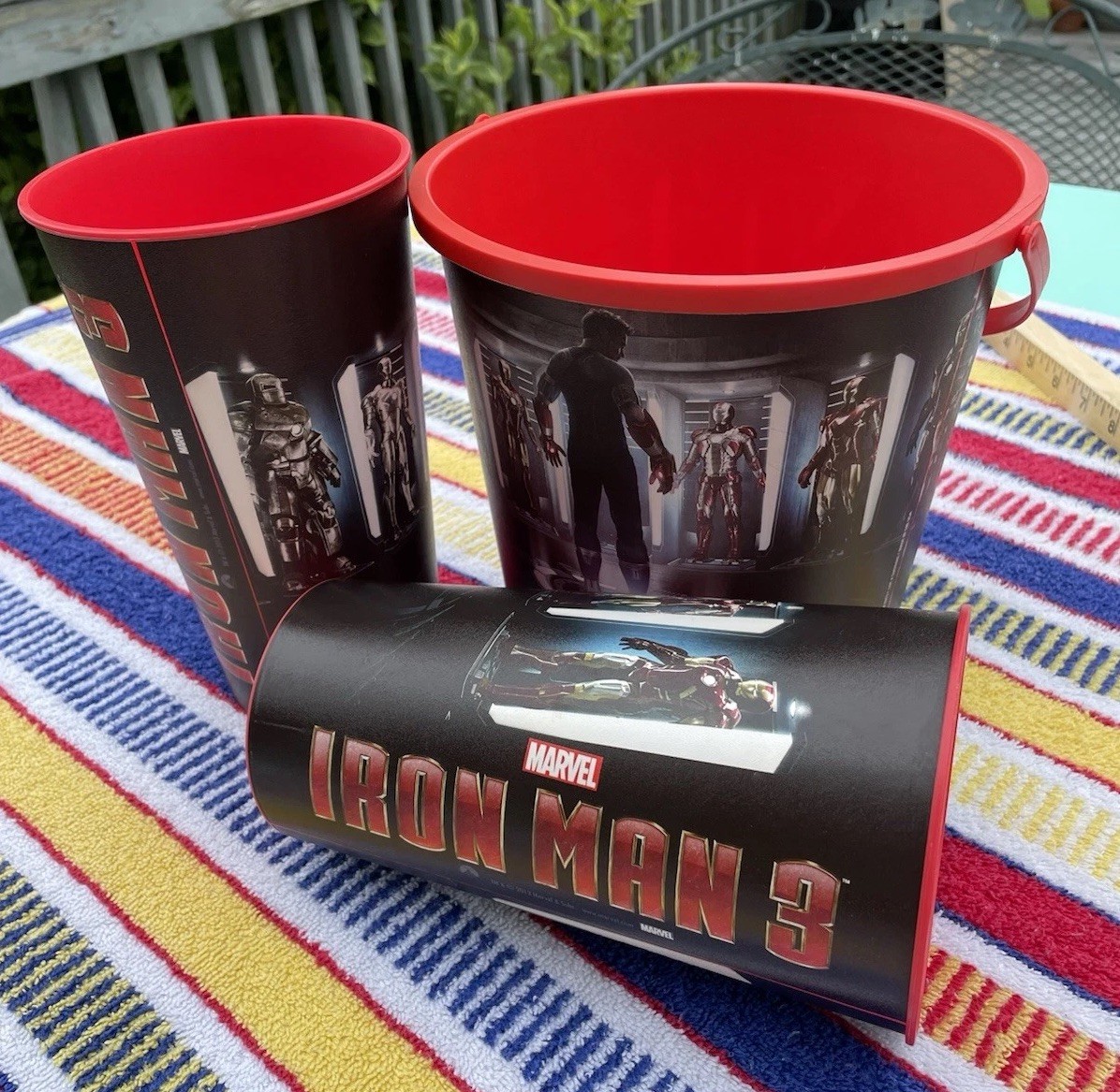 Marvel Iron Man 3 – Plastic Popcorn Bucket with 2 Large Cups 2013