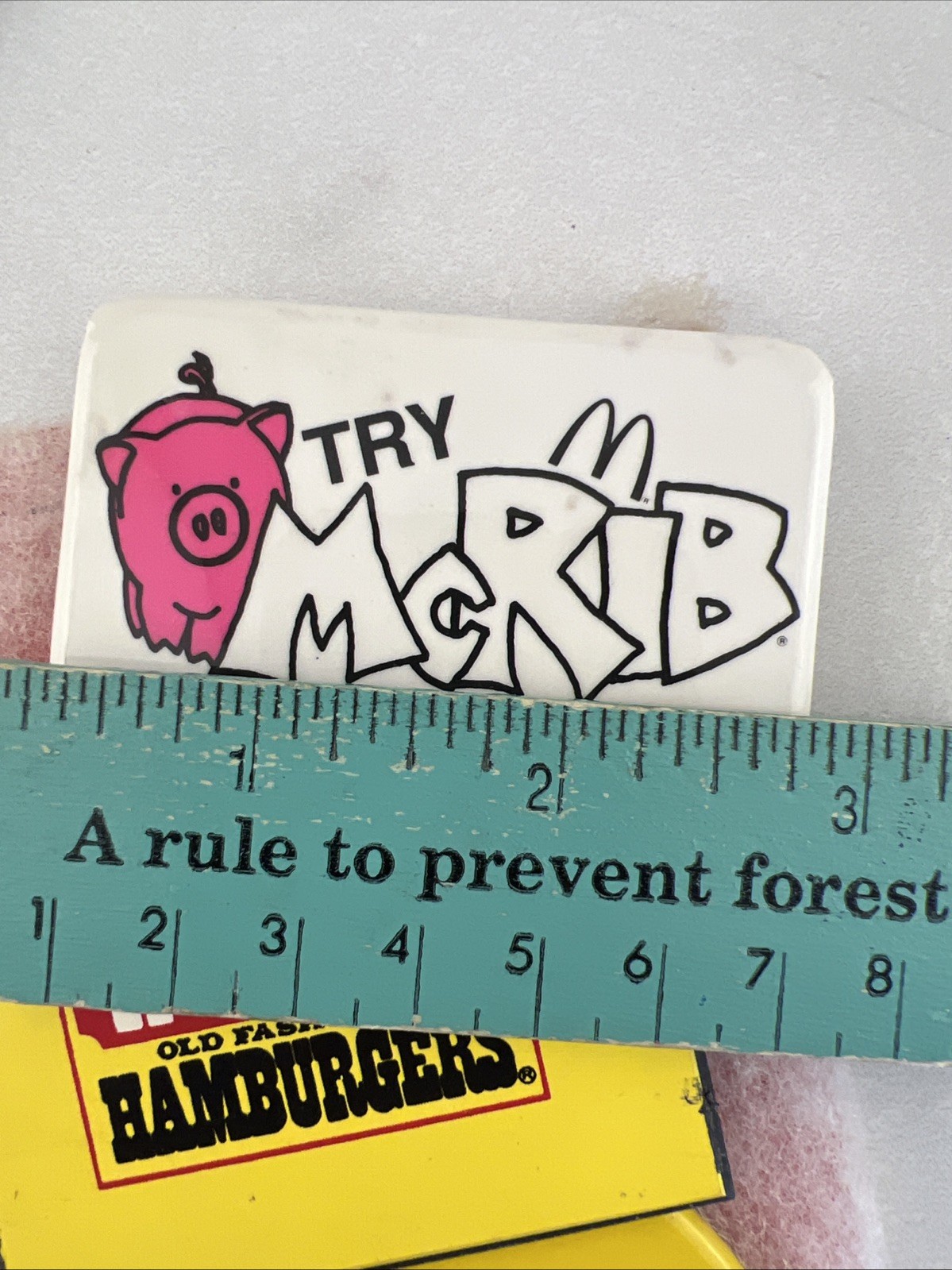 Lot Of 15 Pins And Buttons From Vintage Restaurants Mcdonald’s ￼Etc.