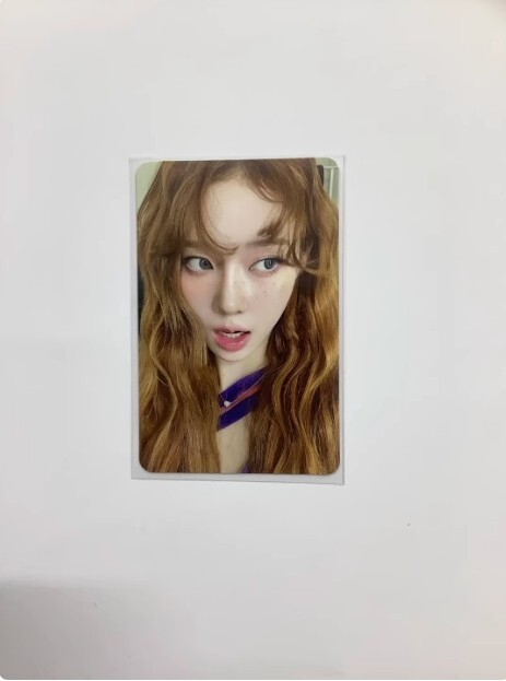 aespa Winter Photocard Set – Kim Minjeong Curly Hair & Flower Pose Ver. Official
