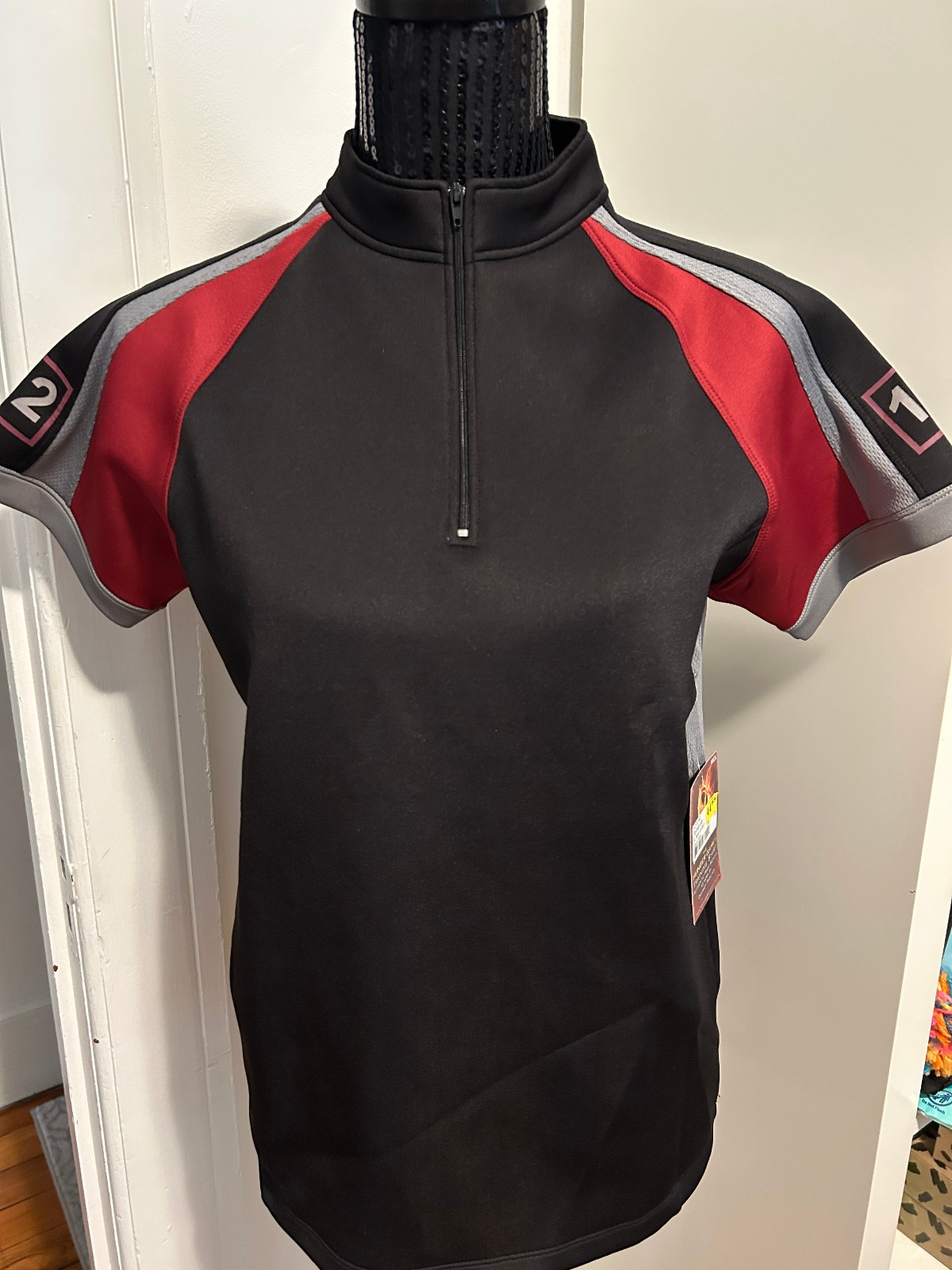 HUNGER GAMES TRAINING SHIRT Authentic Prop replica Katniss District 12 NWT SMALL