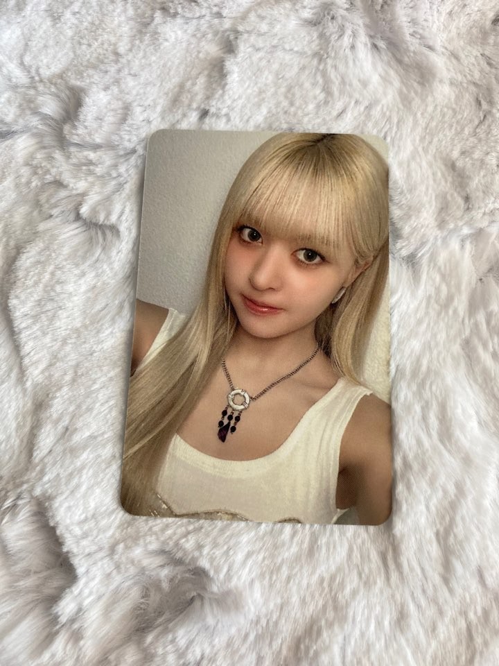 NMIXX 1ST BLUE VALENTINE OFFICIAL apple music FAN SIGN EVENT VER PHOTOCARD