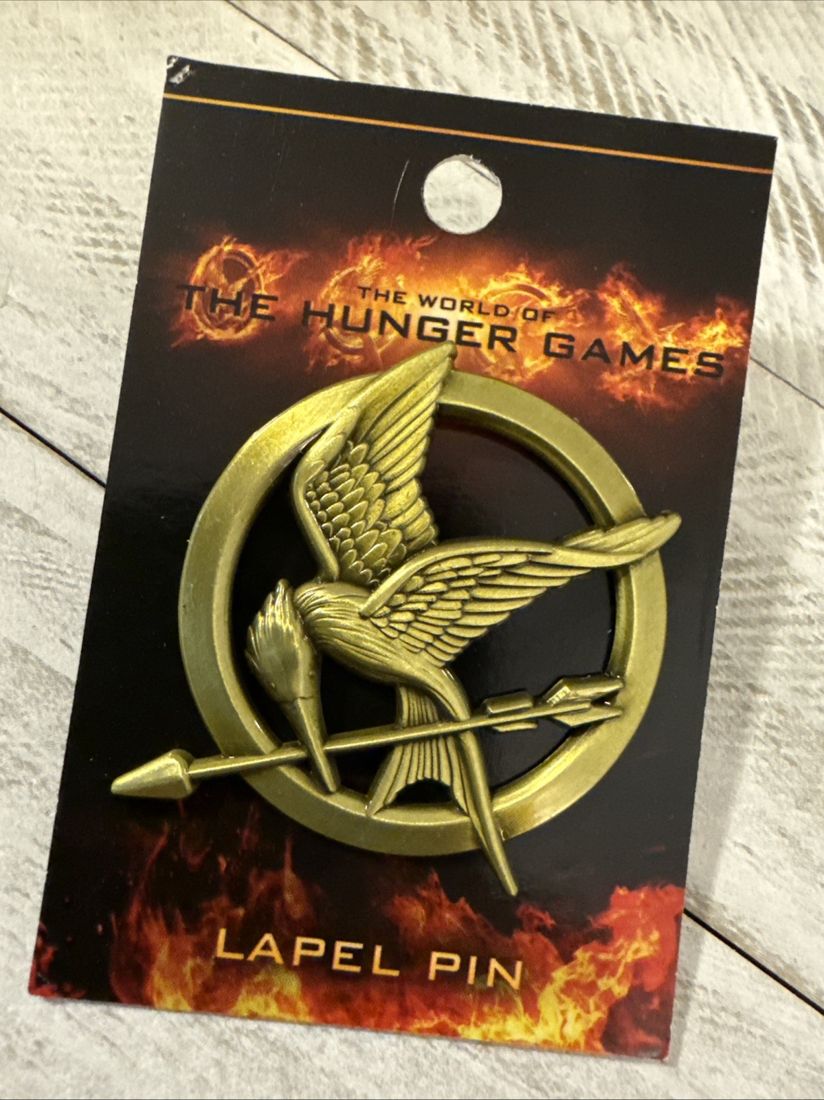 NEW ON CARD! The Hunger Games Mocking Jay Metal Enamel Pin!