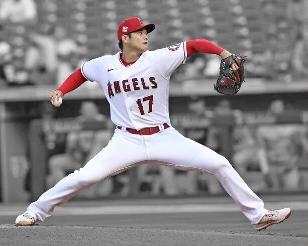 Anaheim Angels Shohei Ohtani Baseball Spotlight 8×10 PHOTO PRINT