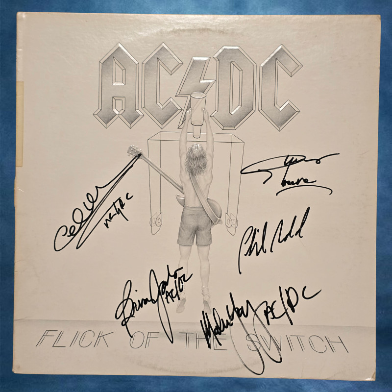 AC/DC – Signed vinyl record – Flick Of The Switch – 5 signatures