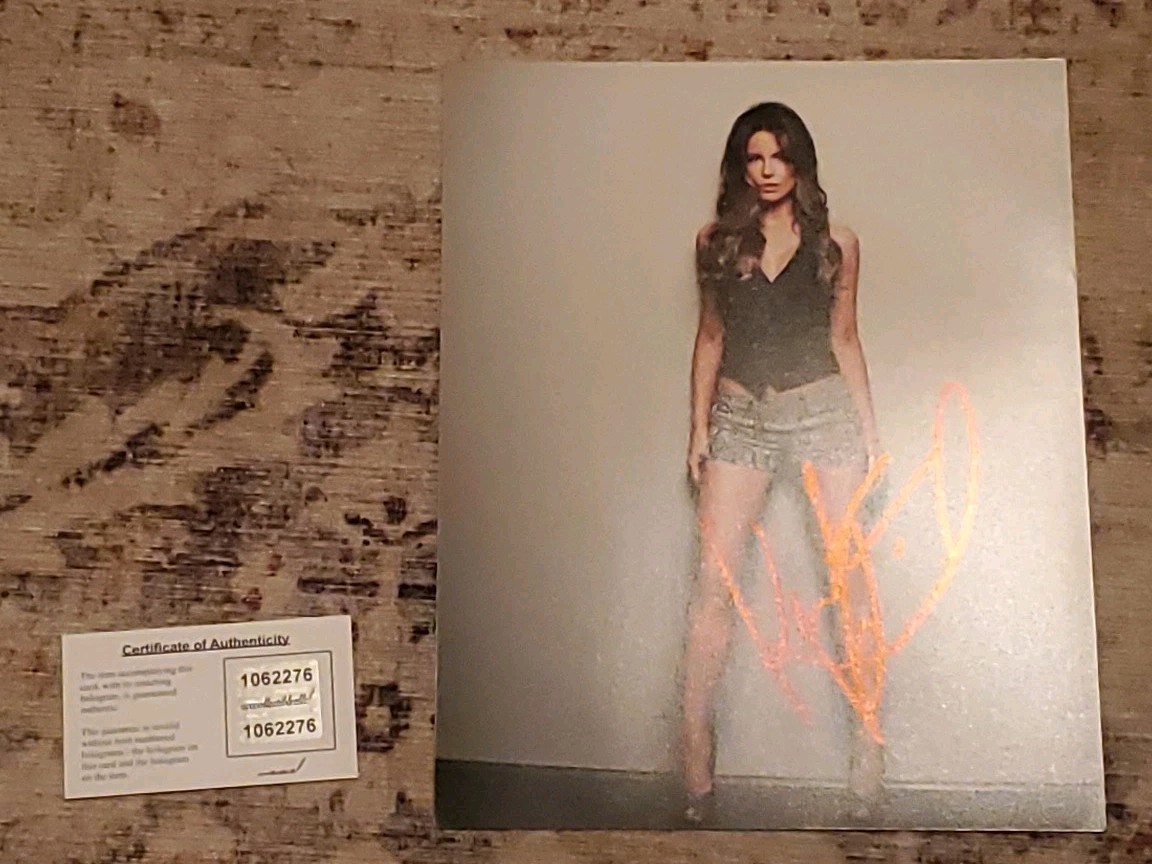 Kate Beckinsale Signed 8×10 Photo Autographed COA ACC Underworld