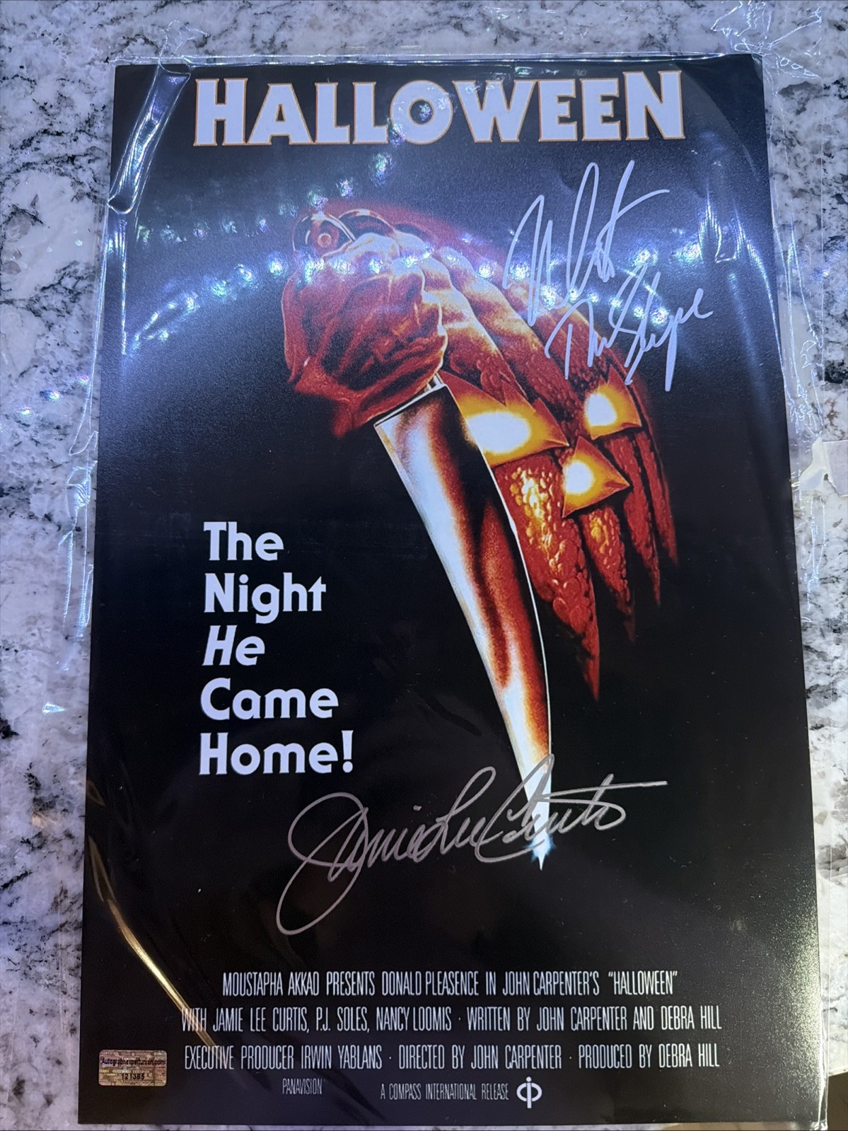 JAMIE LEE CURTIS NICK CASTLE DUO SIGNED HALLOWEEN 11×17 MOVIE POSTER PHOTO COA