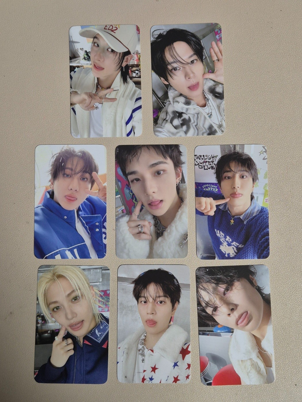 STRAY KIDS SKZ 2026 SEASON’S GREETINGS FANS SHOP JYP POB PHOTOCARD SET