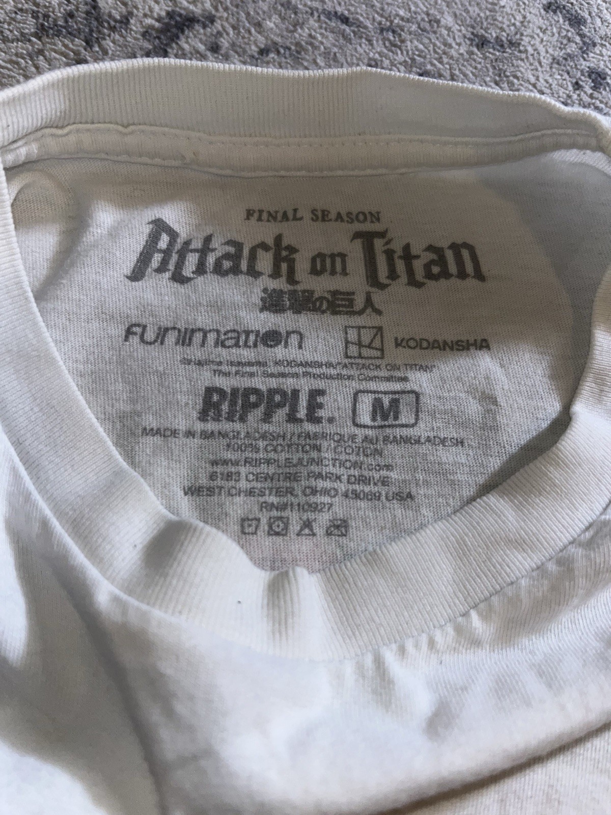 Attack on Titan Final Season White Graphic T-Shirt Size M TV Memorabilia