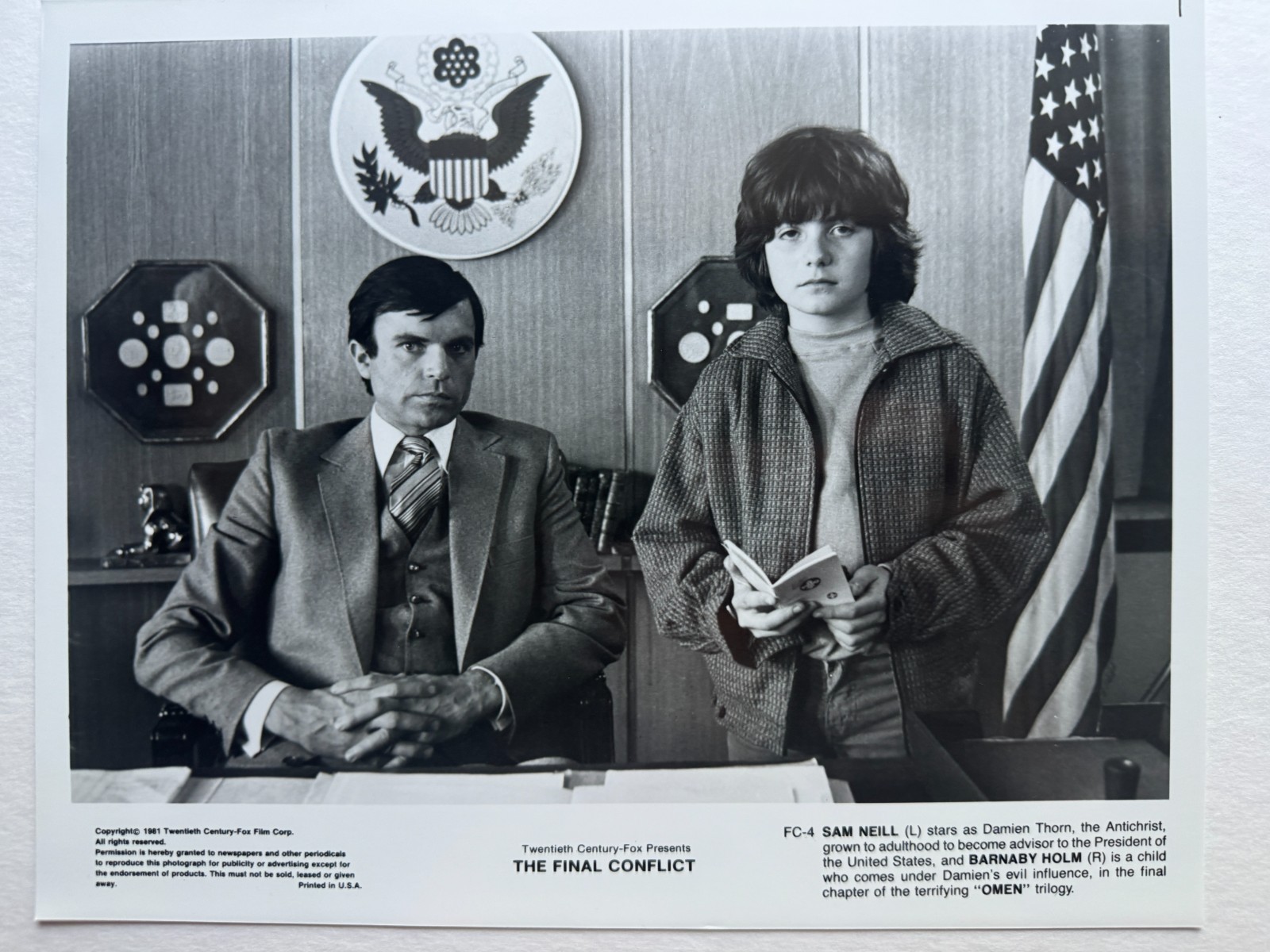 1981 THE FINAL CONFLICT Press Kit Sam Neill Omen Trilogy – 11 Stills