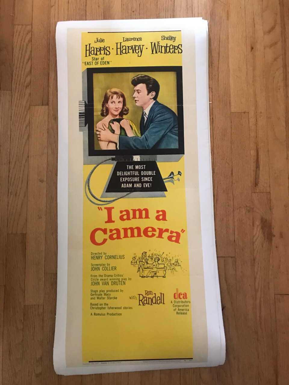 I AM A CAMERA linen backed insert 1955 Laurence Harvey Julie Harris 14×36