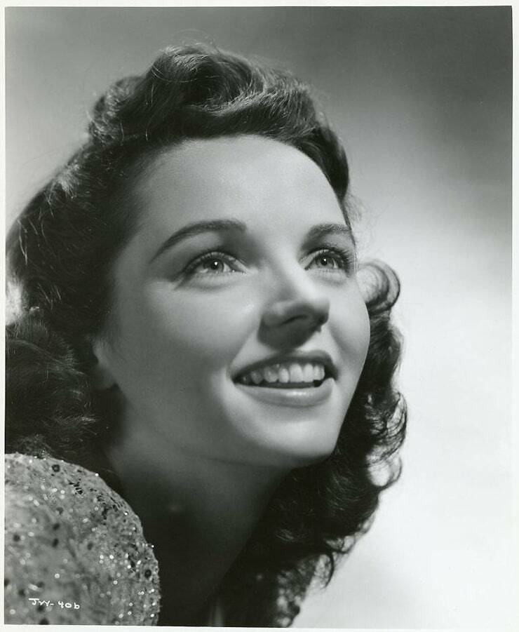Jane Wyatt Studio Portrait Photo Framing Print 8 x 10 Reproduction