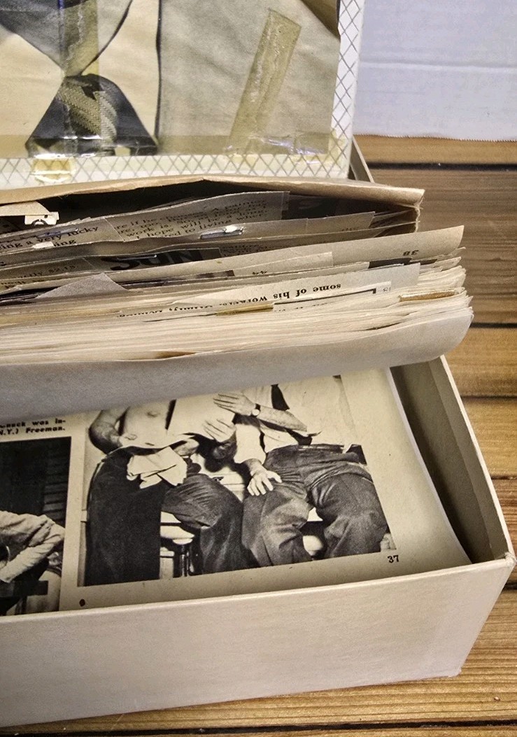 Vintage 1950s Charlton Heston Fan Club Lot – Signed Photo, “The Hestonian” Vol 1