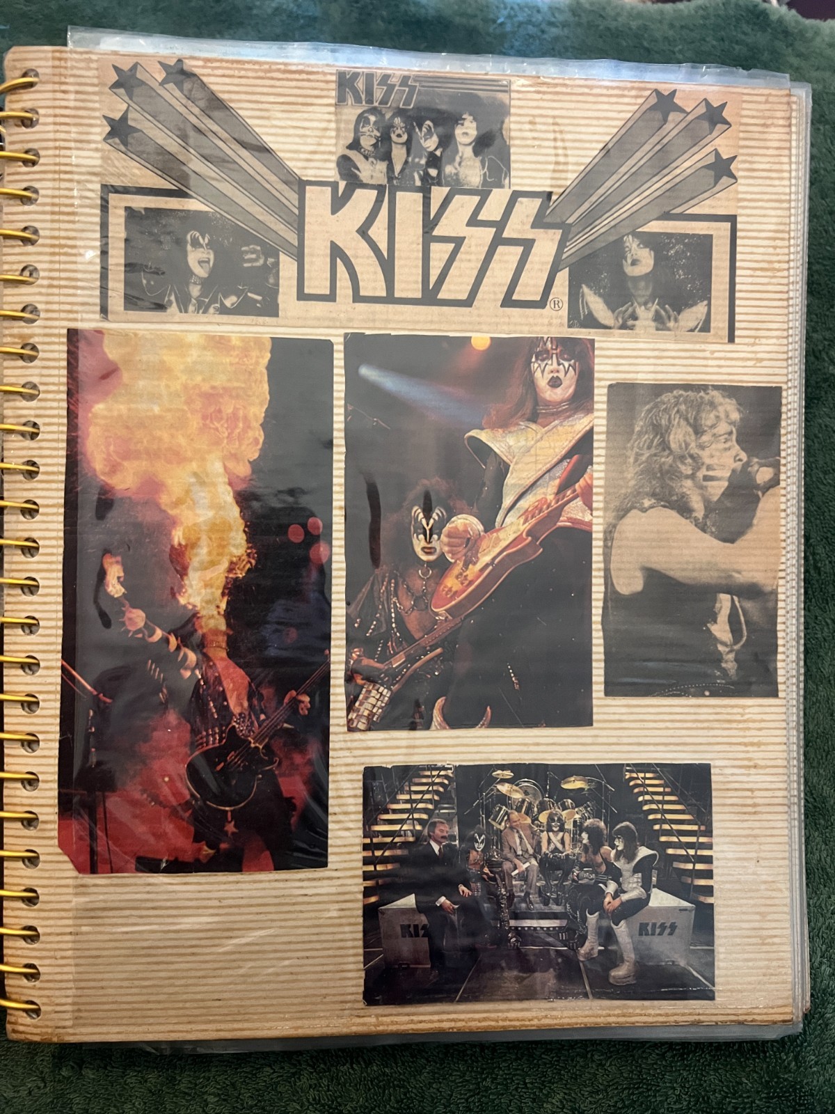 VINTAGE 1970s KISS ROCK BAND SCRAPBOOK, FULL !