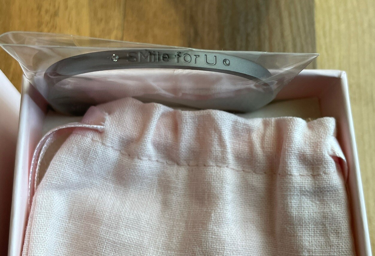 Shinee Black Unicef Smile for You Bracelet New in Box 2018 taemin Onew Minho Key
