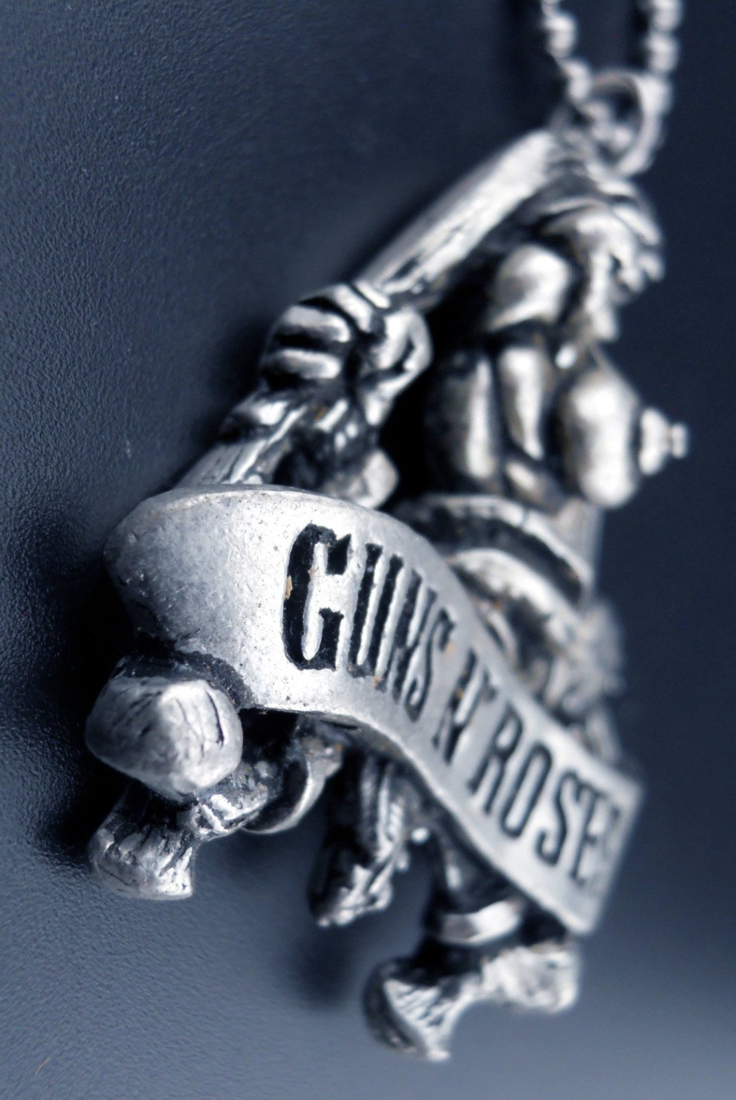 Guns N Roses Necklace Stainless Chain New GNR Pendant 1992 Tied Up