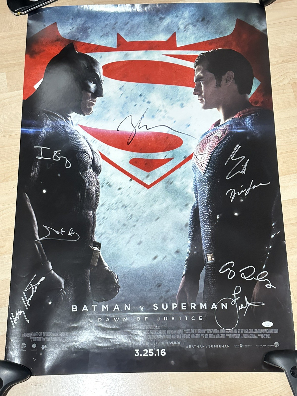 Batman v Superman Signed 40×27 Poster JSA – auto x8 Henry Cavill, Gal Gadot, etc